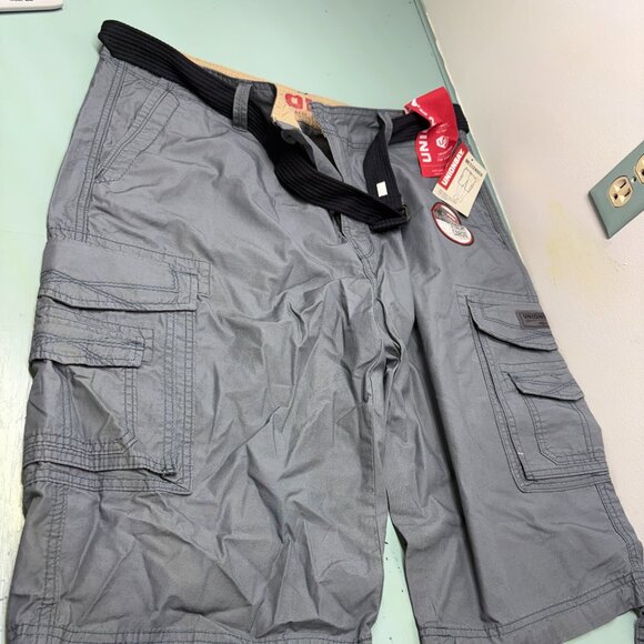 Union Bay Cargo Messenger Belted Shorts Men's size 38 - Picture 1 of 11